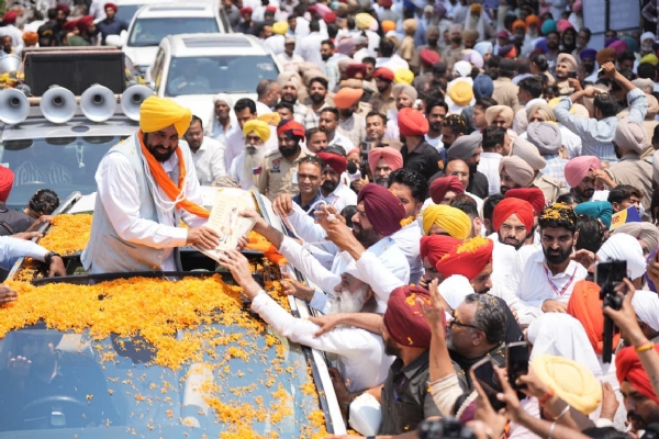 ਮੁੱਖ ਮੰਤਰੀ ਭਗਵੰਤ ਸਿੰਘ ਮਾਨ ਯਾਤਰਾ ਦੌਰਾਨ।