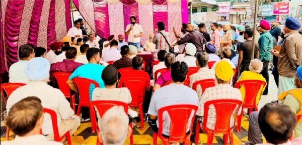ਪੰਜਾਬ ਸਰਕਾਰ ਵਲੋਂ ਦੁਕਾਨਦਾਰਾਂ ਤੇ ਵਪਾਰੀਆਂ ਤੱਕ ਪਹੁੰਚ ਕੇ ਉਨ੍ਹਾਂ ਦੀਆਂ ਮੁਸ਼ਕਿਲਾਂ ਸੁਣਕੇ ਕੀਤੀਆਂ ਜਾ ਰਹੀਆਂ ਨੇ ਹੱਲ