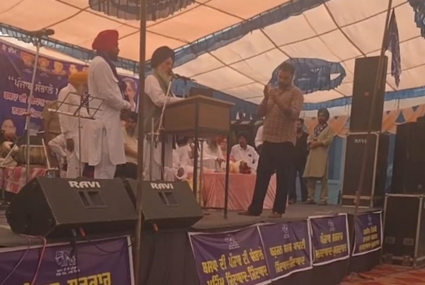 ਮੀਟਿੰਗ ਨੂੰ ਸੰਬੋਧਨ ਕਰਦੇ ਬਸਪਾ ਪੰਜਾਬ ਪ੍ਰਧਾਨ ਡਾ. ਅਵਤਾਰ ਸਿੰਘ ਕਰੀਮਪੁਰੀ