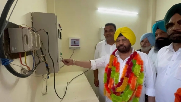 ਪਿੰਡ ਦਬੁਰਜੀ ਵਿਖੇ ਨਵੀਂ ਜਲ ਸਪਲਾਈ ਸਕੀਮ ਦੀ ਸ਼ੁਰੂਆਤ ਕਰਦੇ ਈ.ਟੀ.ਓ. ਪਿੰਡ ਦਬੁਰਜੀ ਵਿਖੇ ਨਵੀਂ ਜਲ ਸਪਲਾਈ ਸਕੀਮ ਦੀ ਸ਼ੁਰੂਆਤ ਕਰਦੇ ਈ.ਟੀ.ਓ.
