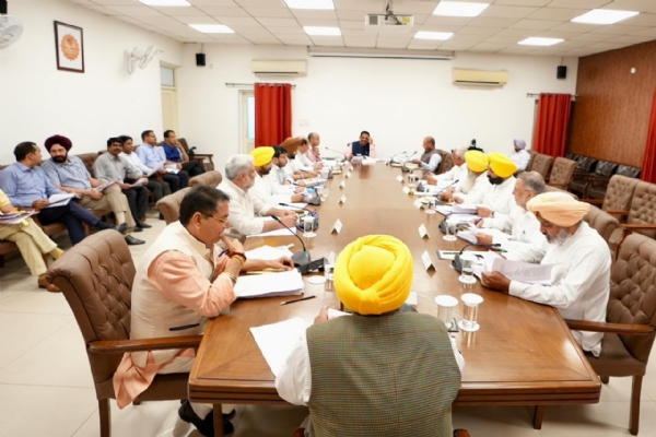 ਕੈਬਨਿਟ ਮੀਟਿੰਗ ਦੀ ਅਗਵਾਈ ਕਰਦੇ ਹੋਏ ਮੁੱਖ ਮੰਤਰੀ ਭਗਵੰਤ ਸਿੰਘ ਮਾਨ।