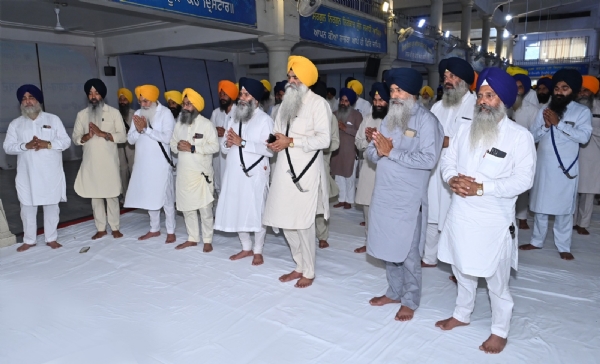 ਸਮਾਗਮ ਦੌਰਾਨ ਅਰਦਾਸ ’ਚ ਸ਼ਾਮਲ ਸੰਗਤ।