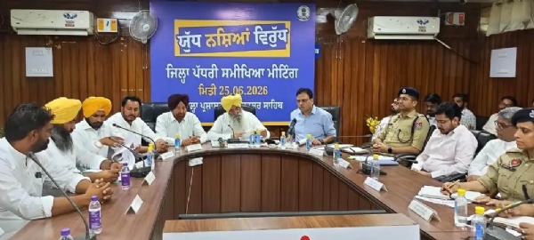 ਮੀਟਿੰਗ ਕਰਦੇ ਹੋਏ ਕੈਬਨਿਟ ਮੰਤਰੀ ਗੁਰਮੀਤ ਸਿੰਘ ਖੁੱਡੀਆਂ
