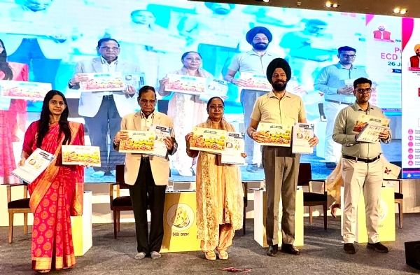 ਮੁਹਿੰਮ ਦੀ ਸ਼ੁਰੂਆਤ ਮੌਕੇ ਮੰਤਰੀ ਡਾ. ਬਲਜੀਤ ਕੌਰ ਤੇ ਹੋਰ।