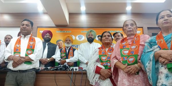 ਆਪ ਆਗੂ ਜਿੱਤ ਲਾਲ ਭੱਟੀ ਪੰਜਾਬ ਭਾਜਪਾ ਪ੍ਰਧਾਨ ਕੇਵਲ ਸਿੰਘ ਢਿੱਲੋਂ ਦੀ ਹਾਜ਼ਰੀ ’ਚ ਭਾਜਪਾ ’ਚ ਸ਼ਾਮਲ
