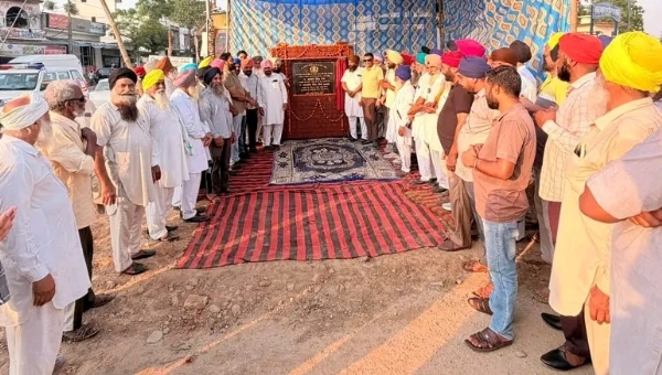 ਵਿਧਾਇਕ ਸ਼ੈਰੀ ਕਲਸੀ ਨੇ ਹਾਈਲੈਵਲ ਪੁੱਲ, ਓਵਰ ਡੱਲਾ ਡਰੇਨ ਕਰਾਸਿੰਗ ਕਾਦੀਆਂ- ਹਰਚੋਵਾਲ ਦੀ ਮੁੜ ਉਸਾਰੀ ਦਾ ਨੀਂਹ ਪੱਥਰ ਰੱਖਿਆ ਵਿਧਾਇਕ ਸ਼ੈਰੀ ਕਲਸੀ ਨੇ ਹਾਈਲੈਵਲ ਪੁੱਲ, ਓਵਰ ਡੱਲਾ ਡਰੇਨ ਕਰਾਸਿੰਗ ਕਾਦੀਆਂ- ਹਰਚੋਵਾਲ ਦੀ ਮੁੜ ਉਸਾਰੀ ਦਾ ਨੀਂਹ ਪੱਥਰ ਰੱਖਿਆ