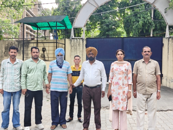 Patwari Gurjit Singh in Vigilance Bureau custody Patwari Gurjit Singh in Vigilance Bureau custody