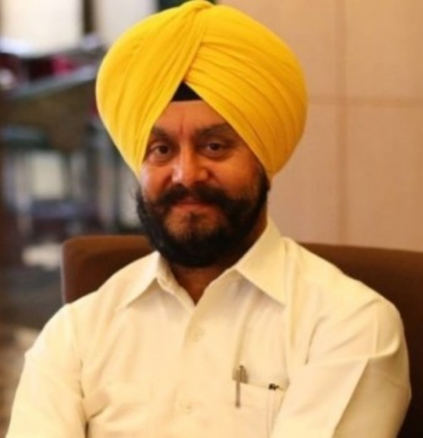 ਮਨੁੱਖੀ ਅਧਿਕਾਰ ਕਮਿਸ਼ਨ ਦੇ ਮੈਂਬਰ ਪਦਮਸ਼੍ਰੀ ਜਤਿੰਦਰ ਸਿੰਘ ਸ਼ੰਟੀ ਮਨੁੱਖੀ ਅਧਿਕਾਰ ਕਮਿਸ਼ਨ ਦੇ ਮੈਂਬਰ ਪਦਮਸ਼੍ਰੀ ਜਤਿੰਦਰ ਸਿੰਘ ਸ਼ੰਟੀ