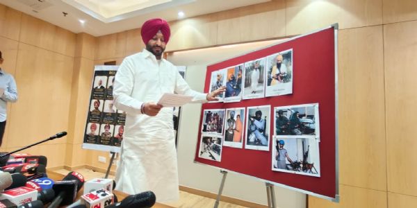 ਸਤਲੁਜ ਫਿਲਮ 'ਤੇ ਵਿਵਾਦ ਹੋਇਆ ਹੋਰ ਡੂੰਘਾ, ਬਿੱਟੂ ਨੇ ਨਿਰਮਾਤਾਵਾਂ ਤੋਂ ਮੰਗੇ 25,000 ਲਾਪਤਾ ਲੋਕਾਂ ਦੇ ਦਸਤਾਵੇਜ਼ੀ ਸਬੂਤ