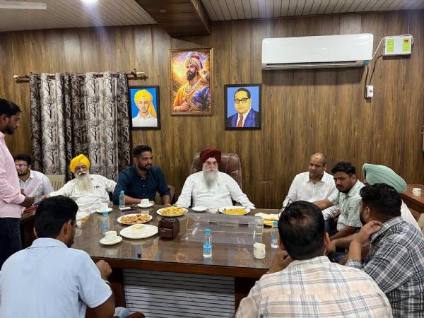 ਮੀਟਿੰਗ ਕਰਦੇ ਹੋਏ ਪੰਜਾਬ ਵਿਧਾਨ ਸਭਾ ਦੇ ਸਪੀਕਰ ਕੁਲਤਾਰ ਸਿੰਘ ਸੰਧਵਾਂ।