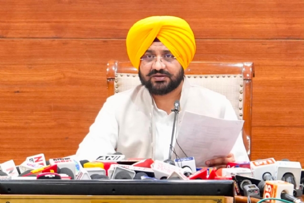 ਜਾਣਕਾਰੀ ਦਿੰਦੇ ਹੋਏ ਮੰਤਰੀ ਤਰੁਨਪ੍ਰੀਤ ਸਿੰਘ ਸੌਂਦ।