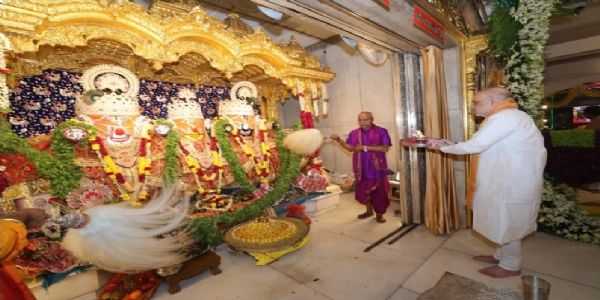 ਅਮਿਤ ਸ਼ਾਹ ਨੇ ਅਹਿਮਦਾਬਾਦ ’ਚ ਭਗਵਾਨ ਜਗਨਨਾਥ ਦੀ ਮੰਗਲ ਆਰਤੀ ਵਿੱਚ ਕੀਤੀ ਸ਼ਿਰਕਤ, ਪਰਿਵਾਰ ਨਾਲ ਕੀਤੇ ਦਰਸ਼ਨ