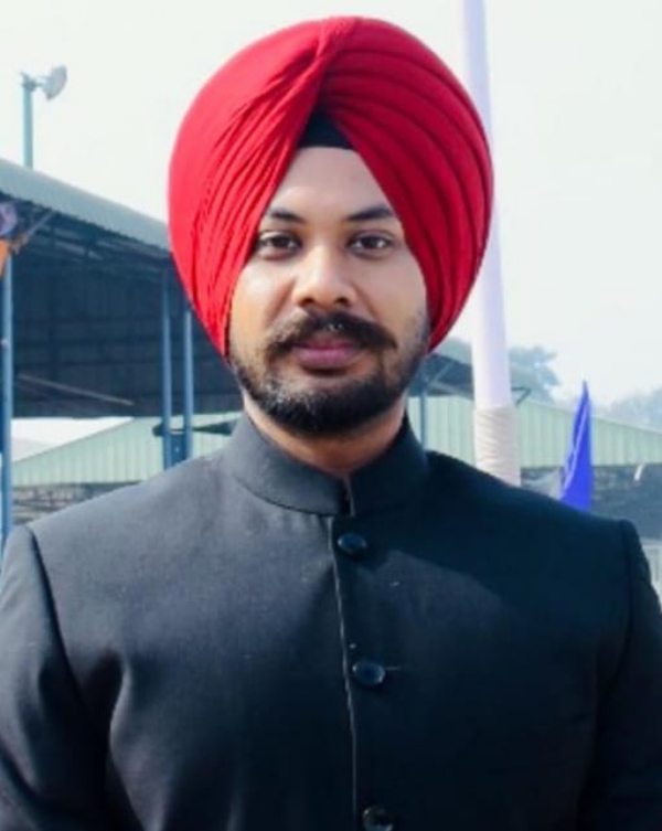 ਉਪ ਮੰਡਲ ਮੈਜਿਸਟ੍ਰੇਟ (ਐੱਸ.ਡੀ.ਐੱਮ.) ਬਟਾਲਾ ਸਾਰੰਗਪ੍ਰੀਤ ਸਿੰਘ ਉਪ ਮੰਡਲ ਮੈਜਿਸਟ੍ਰੇਟ (ਐੱਸ.ਡੀ.ਐੱਮ.) ਬਟਾਲਾ ਸਾਰੰਗਪ੍ਰੀਤ ਸਿੰਘ