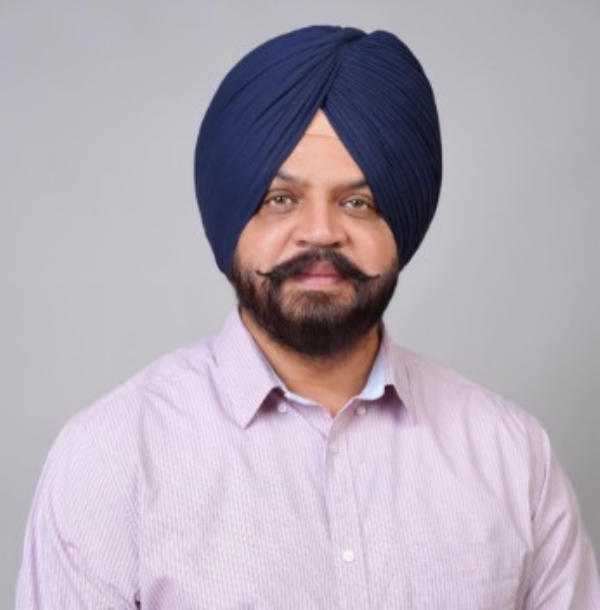 ਸ਼੍ਰੋਮਣੀ ਅਕਾਲੀ ਦਲ (ਵਾਰਿਸ ਪੰਜਾਬ ਦੇ) ਦੇ ਸੀਨੀਅਰ ਆਗੂ ਅਤੇ ਦਾਖਾ ਤੋਂ ਵਿਧਾਇਕ ਮਨਪ੍ਰੀਤ ਸਿੰਘ ਇਆਲੀ
