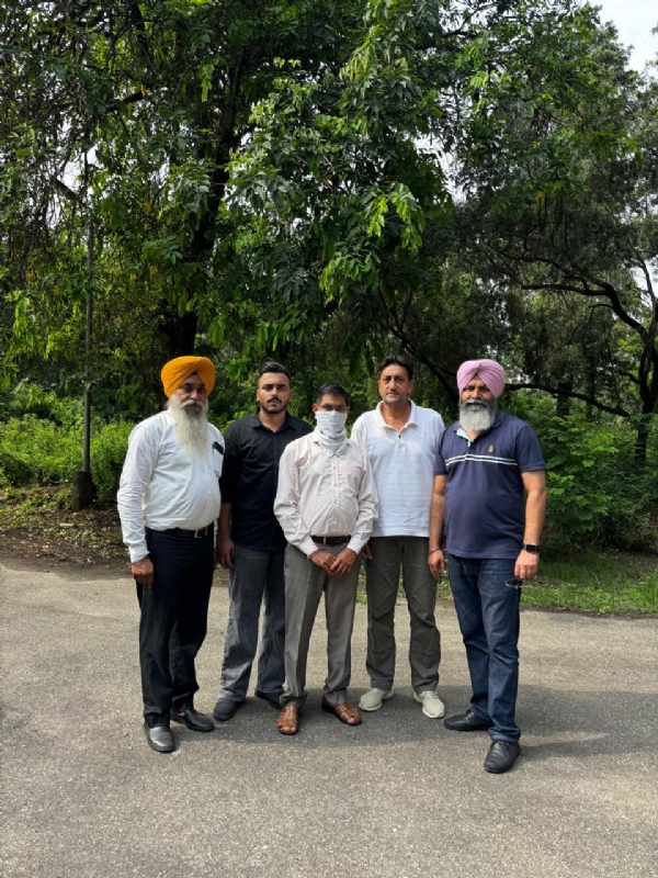 ਵਿਜੀਲੈਂਸ ਦੀ ਹਿਰਾਸਤ ’ਚ ਕਲਰਕ ਗਗਨ। ਵਿਜੀਲੈਂਸ ਦੀ ਹਿਰਾਸਤ ’ਚ ਕਲਰਕ ਗਗਨ।