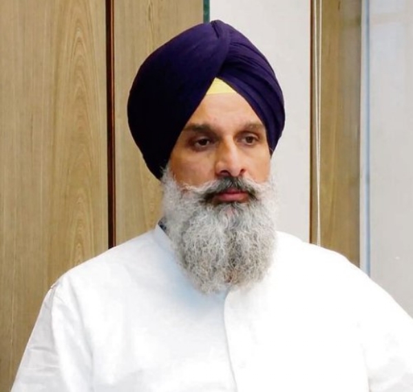 ਸ਼੍ਰੋਮਣੀ ਅਕਾਲੀ ਦਲ ਦੇ ਸੀਨੀਅਰ ਆਗੂ ਬਿਕਰਮ ਸਿੰਘ ਮਜੀਠੀਆ ਸ਼੍ਰੋਮਣੀ ਅਕਾਲੀ ਦਲ ਦੇ ਸੀਨੀਅਰ ਆਗੂ ਬਿਕਰਮ ਸਿੰਘ ਮਜੀਠੀਆ