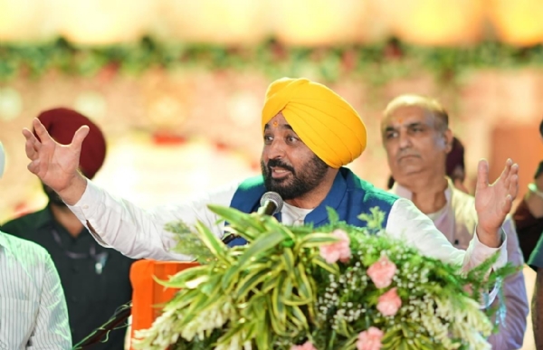 ਮੁੱਖ ਮੰਤਰੀ ਭਗਵੰਤ ਸਿੰਘ ਮਾਨ ਸੰਬੋਧਨ ਕਰਦੇ ਹੋਏ। ਮੁੱਖ ਮੰਤਰੀ ਭਗਵੰਤ ਸਿੰਘ ਮਾਨ ਸੰਬੋਧਨ ਕਰਦੇ ਹੋਏ।