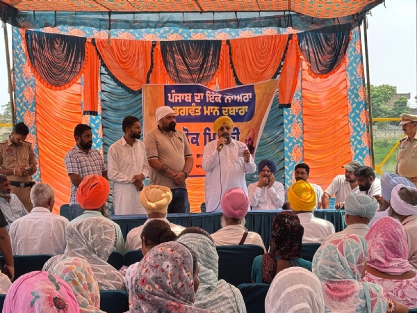 ਵਿਧਾਇਕ ਕੁਲਜੀਤ ਸਿੰਘ ਰੰਧਾਵਾ ਸੰਬੋਧਨ ਕਰਦੇ ਹੋਏ।