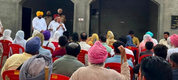 ਮਾਨਸਾ ਦੇ ਵਿਧਾਇਕ ਡਾ. ਵਿਜੈ ਸਿੰਗਲਾ ਸੰਬੋਧਨ ਕਰਦੇ ਹੋਏ। ਮਾਨਸਾ ਦੇ ਵਿਧਾਇਕ ਡਾ. ਵਿਜੈ ਸਿੰਗਲਾ ਸੰਬੋਧਨ ਕਰਦੇ ਹੋਏ।