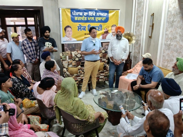 ਲੋਕ ਮਿਲਣੀ ਦੌਰਾਨ ਵਿਧਾਇਕ ਡਾ. ਅਜੇ ਗੁਪਤਾ ਸੰਬੋਧਨ ਕਰਦੇ ਹੋਏ। ਲੋਕ ਮਿਲਣੀ ਦੌਰਾਨ ਵਿਧਾਇਕ ਡਾ. ਅਜੇ ਗੁਪਤਾ ਸੰਬੋਧਨ ਕਰਦੇ ਹੋਏ।