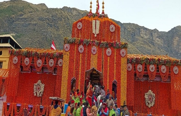 ਬਦਰੀਨਾਥ ਮੰਦਰ ਬਦਰੀਨਾਥ ਮੰਦਰ