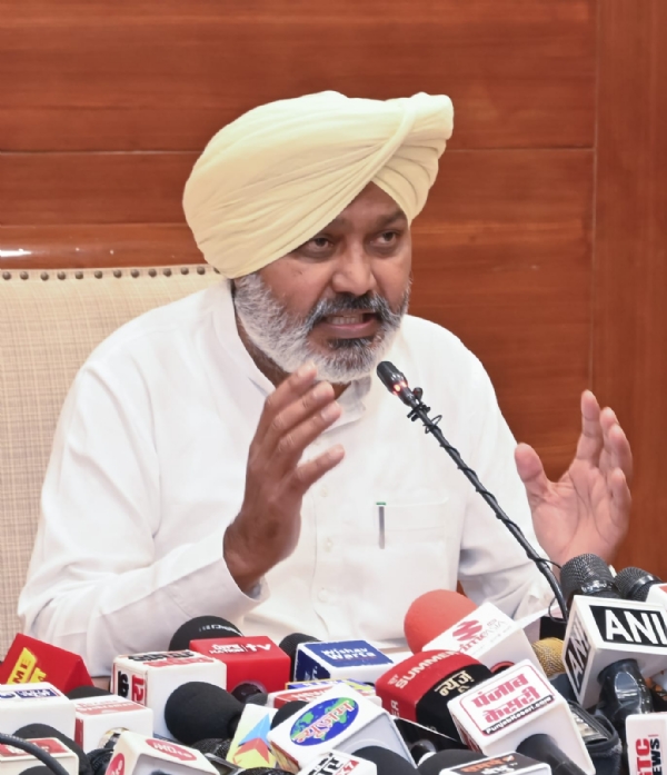 ਵਿੱਤ ਮੰਤਰੀ ਐਡਵੋਕੇਟ ਹਰਪਾਲ ਸਿੰਘ ਚੀਮਾ ਵਿੱਤ ਮੰਤਰੀ ਐਡਵੋਕੇਟ ਹਰਪਾਲ ਸਿੰਘ ਚੀਮਾ