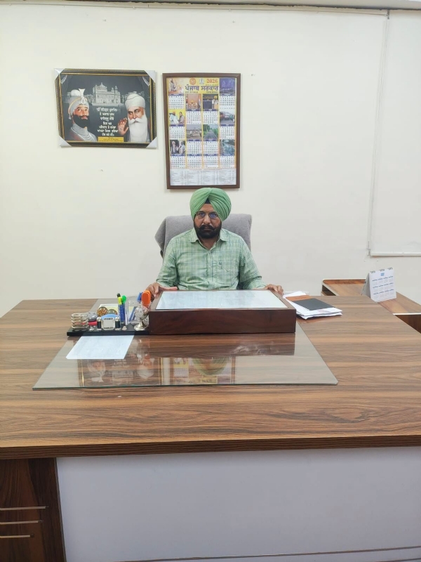 ਜ਼ਿਲ੍ਹਾ ਕੰਟਰੋਲਰ, ਖੁਰਾਕ, ਸਿਵਲ ਸਪਲਾਈਜ਼ ਅਤੇ ਖਪਤਕਾਰ ਮਾਮਲੇ ਫਰੀਦਕੋਟ ਗੁਰਜੀਤ ਸਿੰਘ ਦਿਓਲ