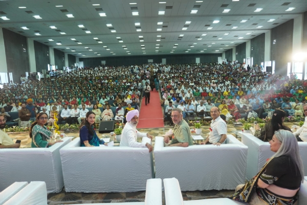 ਪੰਜਾਬ ਵਿੱਚ ਇੰਟੈਂਸੀਫਾਈਡ ਆਈ.ਈ.ਸੀ. ਮੁਹਿੰਮ-2026 ਦੀ ਸ਼ੁਰੂਆਤ ਕਰਦੇ ਹੋਏ ਸਿਹਤ ਮੰਤਰੀ ਬਲਬੀਰ ਸਿੰਘ। ਪੰਜਾਬ ਵਿੱਚ ਇੰਟੈਂਸੀਫਾਈਡ ਆਈ.ਈ.ਸੀ. ਮੁਹਿੰਮ-2026 ਦੀ ਸ਼ੁਰੂਆਤ ਕਰਦੇ ਹੋਏ ਸਿਹਤ ਮੰਤਰੀ ਬਲਬੀਰ ਸਿੰਘ।