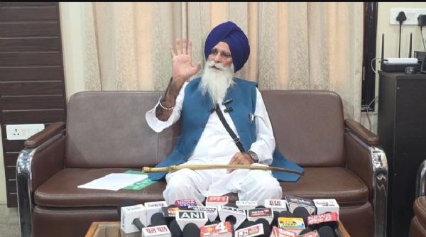 ਹਰਿਆਣਾ ਸਿੱਖ ਗੁਰਦੁਆਰਾ ਪ੍ਰਬੰਧਕ ਕਮੇਟੀ ਦੇ ਪ੍ਰਧਾਨ ਜਗਦੀਸ਼ ਸਿੰਘ ਝੀਂਡਾ ਜਾਣਕਾਰੀ ਦਿੰਦੇ ਹੋਏ। ਹਰਿਆਣਾ ਸਿੱਖ ਗੁਰਦੁਆਰਾ ਪ੍ਰਬੰਧਕ ਕਮੇਟੀ ਦੇ ਪ੍ਰਧਾਨ ਜਗਦੀਸ਼ ਸਿੰਘ ਝੀਂਡਾ ਜਾਣਕਾਰੀ ਦਿੰਦੇ ਹੋਏ।