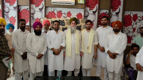 ਕੋਆਰਡੀਨੇਸ਼ਨ ਕਮੇਟੀ ਦੇ ਮੈਂਬਰਾਂ ਨਾਲ ਪੰਜਾਬ ਵਿਧਾਨ ਸਭਾ ਦੇ ਸਪੀਕਰ ਕੁਲਤਾਰ ਸਿੰਘ ਸੰਧਵਾਂ ।