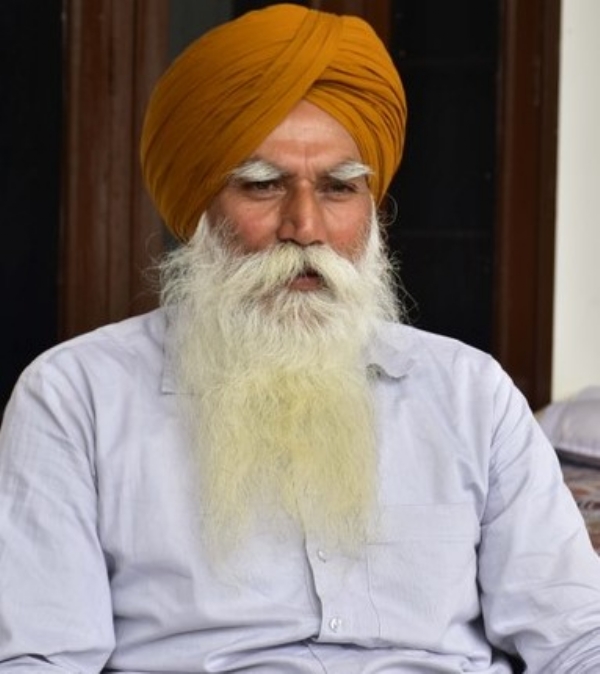 ਅੰਮ੍ਰਿਤਪਾਲ ਸਿੰਘ ਦੇ ਪਿਤਾ ਤਰਸੇਮ ਸਿੰਘ ਅੰਮ੍ਰਿਤਪਾਲ ਸਿੰਘ ਦੇ ਪਿਤਾ ਤਰਸੇਮ ਸਿੰਘ
