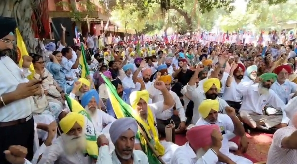 ਕਿਸਾਨਾਂ ਵੱਲੋਂ ਹੜਤਾਲ ਦਾ ਸਮਰਥਨ। ਕਿਸਾਨਾਂ ਵੱਲੋਂ ਹੜਤਾਲ ਦਾ ਸਮਰਥਨ।
