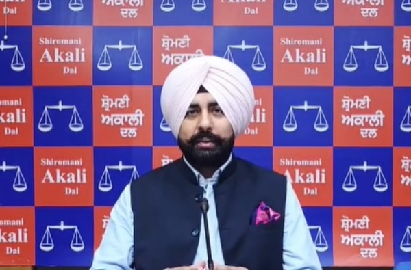 ਸ਼੍ਰੋਮਣੀ ਅਕਾਲੀ ਦਲ ਦੇ ਮੁੱਖ ਬੁਲਾਰੇ ਐਡਵੋਕੇਟ ਅਰਸ਼ਦੀਪ ਸਿੰਘ ਕਲੇਰ