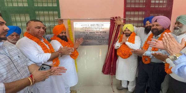 ਕੈਬਨਿਟ ਮੰਤਰੀ ਹਰਭਜਨ ਸਿੰਘ ਈ.ਟੀ.ਓ. ਨੇ ਸਰਕਾਰੀ ਸੀਨੀਅਰ ਸੈਕੰਡਰੀ ਸਕੂਲ ਬਿਆਸ ਵਿਖੇ 6 ਨਵੇਂ ਕਲਾਸਰੂਮਾਂ ਦਾ ਕੀਤਾ ਉਦਘਾਟਨ