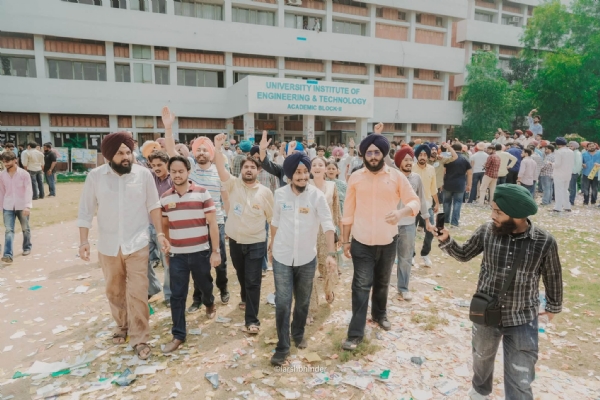 ਪੰਜਾਬ ਯੂਨੀਵਰਸਿਟੀ ’ਚ ਚੋਣਾਂ ਦੀ ਫਾਈਲ ਫੋਟੋ। ਪੰਜਾਬ ਯੂਨੀਵਰਸਿਟੀ ’ਚ ਚੋਣਾਂ ਦੀ ਫਾਈਲ ਫੋਟੋ।