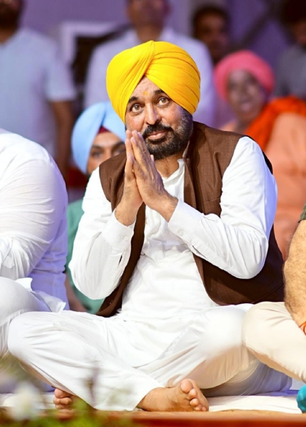 ਸਮਾਗਮ ਦੌਰਾਨ ਮੁੱਖ ਮੰਤਰੀ ਭਗਵੰਤ ਸਿੰਘ ਮਾਨ। ਸਮਾਗਮ ਦੌਰਾਨ ਮੁੱਖ ਮੰਤਰੀ ਭਗਵੰਤ ਸਿੰਘ ਮਾਨ।