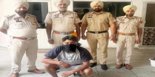 ਗੁਰਦਾਸਪੁਰ ਪੁਲਿਸ ਵੱਲੋਂ ਹੈਰੋਇਨ ਸਮੇਤ ਨਸ਼ਾ ਤਸਕਰ ਕਾਬੂ