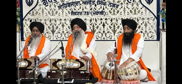 ਕੀਰਤਨ ਕਰਦਾ ਰਾਗੀ ਜਥਾ