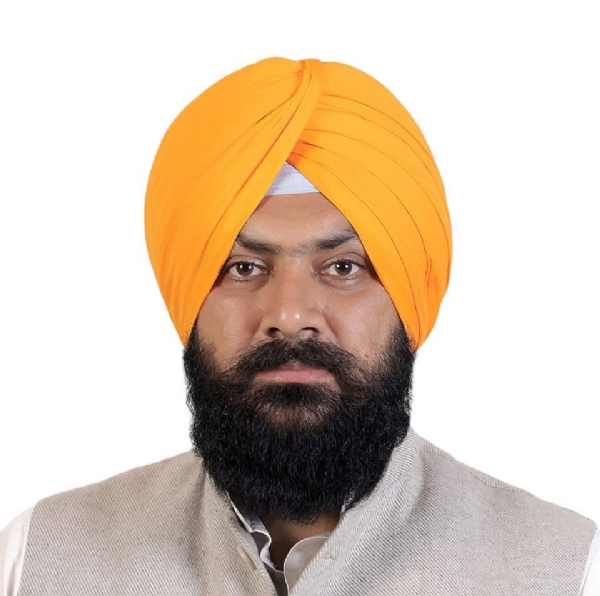 ਯੂਥ ਅਕਾਲੀ ਦਲ ਦੇ ਕੌਮੀ ਪ੍ਰਧਾਨ ਅਤੇ ਘਨੌਰ ਹਲਕਾ ਇੰਚਾਰਜ ਸਰਬਜੀਤ ਸਿੰਘ ਝਿੰਜਰ