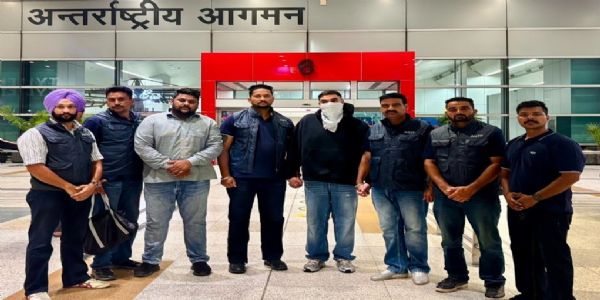 ਲਾਰੈਂਸ ਬਿਸ਼ਨੋਈ ਦੇ ਕਰੀਬੀ ਕਰਮਵੀਰ ਸਿੰਘ ਨੂੰ ਆਈਜੀਆਈ ਏਅਰਪੋਰਟ ਤੋਂ ਹਿਰਾਸਤ ਵਿੱਚ ਲਿਆ