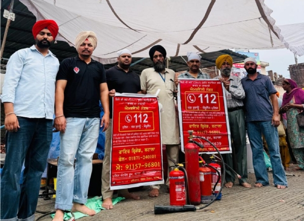 ਸ਼ਹਿਰ ਦੇ ਵੱਖ-ਵੱਖ ਹਿੱਸਿਆਂ ‘ਚ ਤਾਇਨਾਤ ਫਾਇਰ ਫਾਈਟਰ ਸ਼ਹਿਰ ਦੇ ਵੱਖ-ਵੱਖ ਹਿੱਸਿਆਂ ‘ਚ ਤਾਇਨਾਤ ਫਾਇਰ ਫਾਈਟਰ