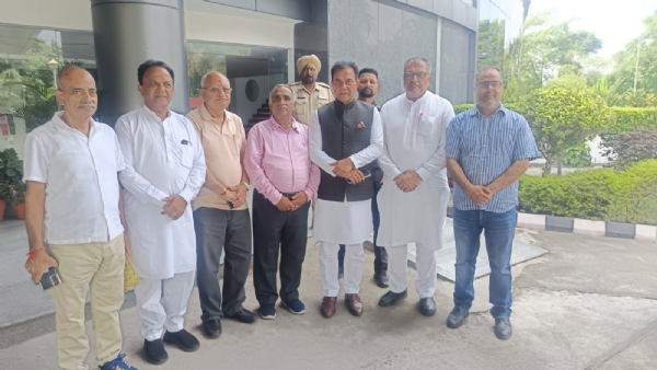 ਮੁੱਖ ਮੰਤਰੀ ਭਗਵੰਤ ਸਿੰਘ ਮਾਨ ਨਾਲ ਮੁਲਾਕਾਤ ਕਰਨ ਉਪਰੰਤ ਜਾਣਕਾਰੀ ਦਿੰਦੇ ਹੋਏ ਮੈਂਬਰ ਪਾਰਲੀਮੈਂਟ ਡਾ. ਰਾਜ ਕੁਮਾਰ ਚੱਬੇਵਾਲ