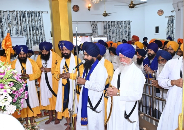 ਤਖ਼ਤ ਸ੍ਰੀ ਕੇਸਗੜ੍ਹ ਸਾਹਿਬ ਤੋਂ ਮੀਰੀ-ਪੀਰੀ ਖ਼ਾਲਸਾ ਮਾਰਚ ਦਾ ਤੀਜਾ ਪੜਾਅ ਦੀ ਸ਼ੁਰੂਆਤ ਮੌਕੇ ਅਰਦਾਸ ਕਰਦੇ ਹੋਏ ਜਥੇਦਾਰ ਕੁਲਦੀਪ ਸਿੰਘ  ਗੜਗੱਜ