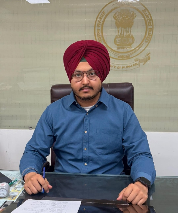 ਨਗਰ ਨਿਗਮ ਬਟਾਲਾ ਦੇ ਕਮਿਸ਼ਨਰ-ਕਮ-ਵਧੀਕ ਡਿਪਟੀ ਕਮਿਸ਼ਨਰ (ਜ) ਗੁਰਦਾਸਪੁਰ ਗੁਰਸਿਮਰਨ ਸਿੰਘ ਢਿੱਲੋਂ ਨਗਰ ਨਿਗਮ ਬਟਾਲਾ ਦੇ ਕਮਿਸ਼ਨਰ-ਕਮ-ਵਧੀਕ ਡਿਪਟੀ ਕਮਿਸ਼ਨਰ (ਜ) ਗੁਰਦਾਸਪੁਰ ਗੁਰਸਿਮਰਨ ਸਿੰਘ ਢਿੱਲੋਂ