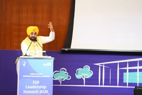 ਸੰਬੋਧਨ ਕਰਦੇ ਹੋਏ ਮੁੱਖ ਮੰਤਰੀ ਭਗਵੰਤ ਸਿੰਘ ਮਾਨ ਸੰਬੋਧਨ ਕਰਦੇ ਹੋਏ ਮੁੱਖ ਮੰਤਰੀ ਭਗਵੰਤ ਸਿੰਘ ਮਾਨ