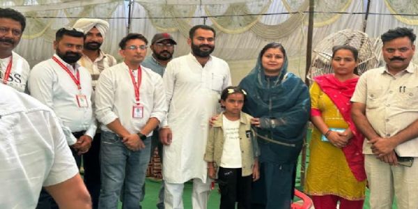 ਫਾਜ਼ਿਲਕਾ ’ਚ ਖੁਸ਼ੀ ਫਾਊਂਡੇਸ਼ਨ ਤੇ ਲਾਇਨ ਕਲੱਬ ਨੇ ਮੁਫ਼ਤ ਆਯੁਰਵੈਦਿਕ ਮੈਡੀਕਲ ਕੈਂਪ ਲਗਾਇਆ
