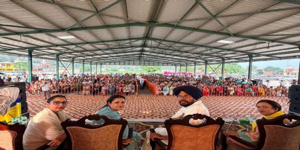 ਵਿਧਾਇਕ ਵੱਲੋਂ ‘ਮਾਵਾਂ-ਧੀਆਂ ਸਤਿਕਾਰ ਯੋਜਨਾ’ ਨੂੰ ਸਫ਼ਲ ਬਣਾਉਣ ਵਾਲੀਆਂ ਮਹਿਲਾ ਸਖੀਆਂ ਦਾ ਸਨਮਾਨ