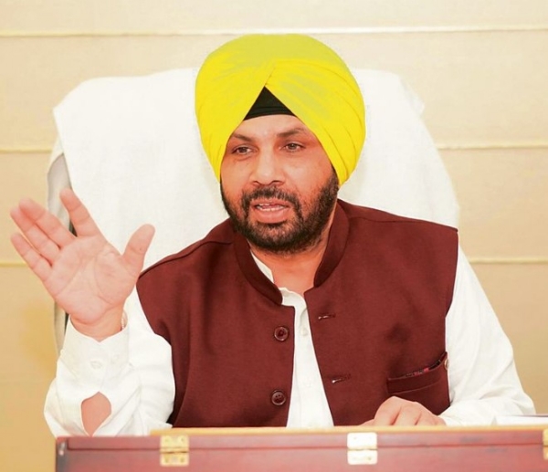 ਪੰਜਾਬ ਦੇ ਲੋਕ ਨਿਰਮਾਣ ਮੰਤਰੀ ਹਰਭਜਨ ਸਿੰਘ ਈ.ਟੀ.ਓ.