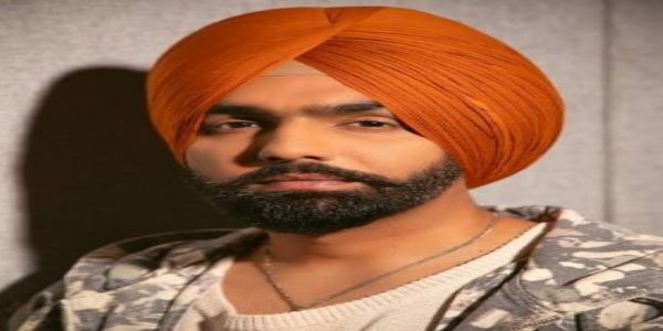 ਕੈਨੇਡਾ 'ਚ ਪੰਜਾਬੀ ਗਾਇਕ ਐਮੀ ਵਿਰਕ ਦੀ ਕਾਰ 'ਤੇ ਫਾਇਰਿੰਗ, 7 ਗੋਲੀਆਂ ਦੇ ਨਿਸ਼ਾਨ ਮਿਲੇ